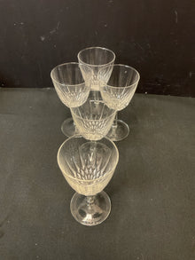  Stemware