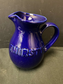  Pitcher