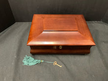  Bombay Jewelry Box
