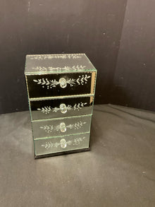  Jewelry Box