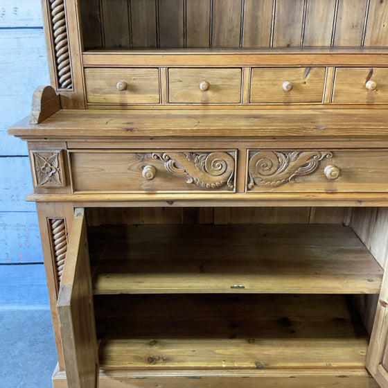Keen Pine Buffet / Sideboard / Credenza