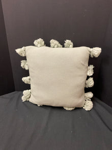  Pillow