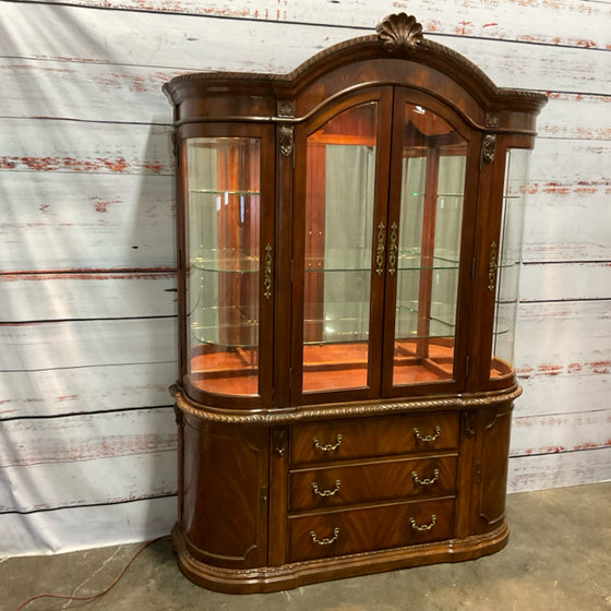 Schnadig China Cabinet/Hutch