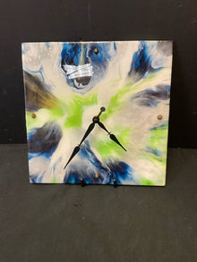  Tabletop Clock