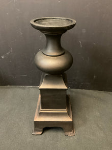  Candleholder
