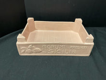  Tray