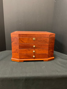  Jewelry Box
