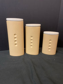  Canister