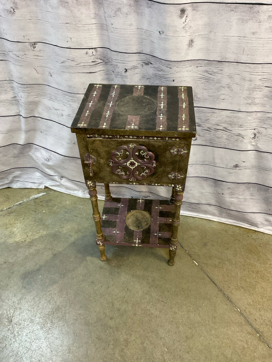 Accent Table