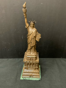  Dept. 56 Statue/Figurine/Bust