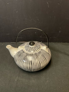  Pier 1 Teapot