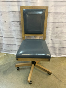  Desk Chair