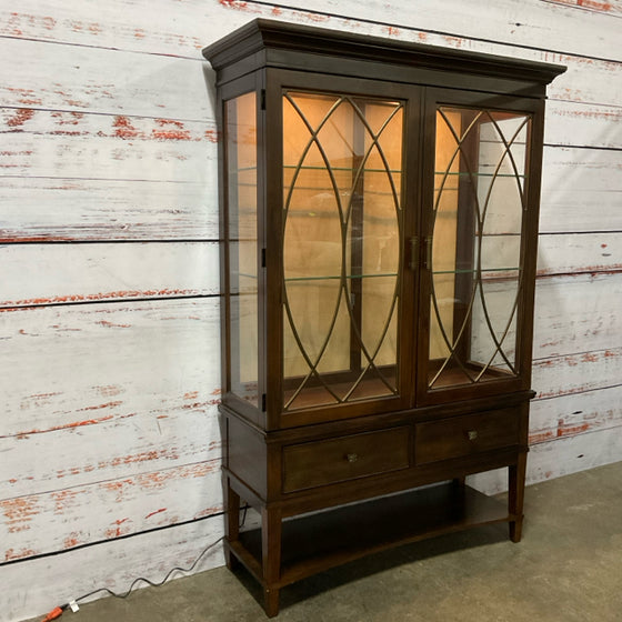 A.R.T. Furniture China Cabinet/Hutch