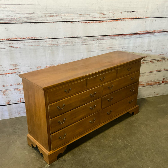 Ethan Allen Dresser w/ Mirror