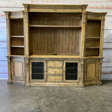  Hooker Entertainment Center