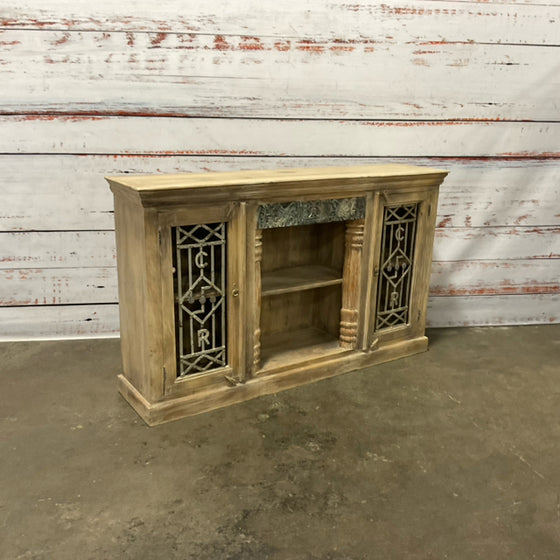 Buffet / Sideboard / Credenza