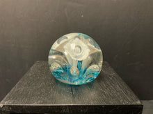  Paperweight