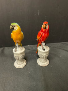  Statue/Figurine/Bust