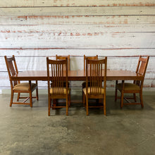  Wynwood Dining Table w/ Seating