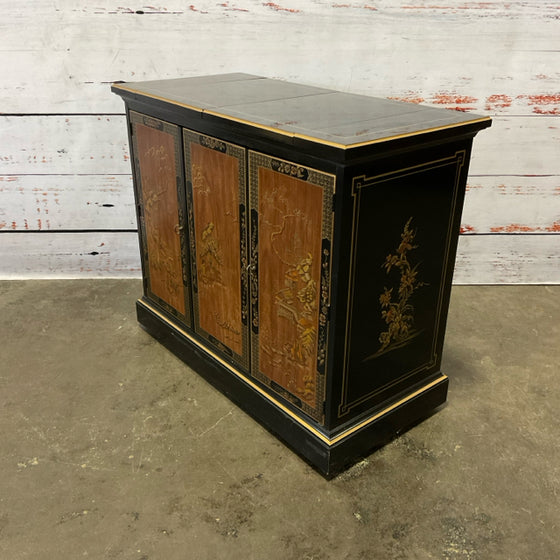 Drexel Buffet / Sideboard / Credenza
