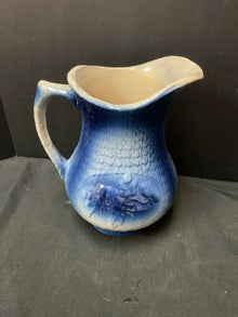  Pitcher