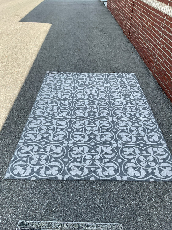 Rug