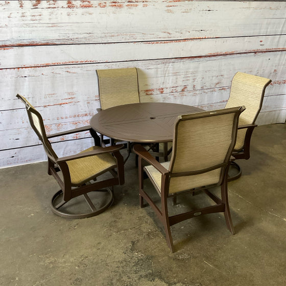 Windward Design Group Patio Table w/ Seating