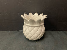  Candleholder