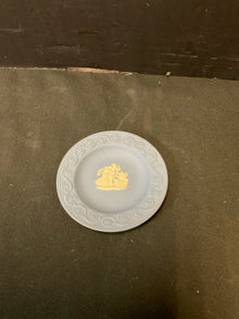  Wedgewood Decorative Plate
