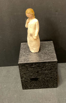  Willow Tree Statue/Figurine/Bust