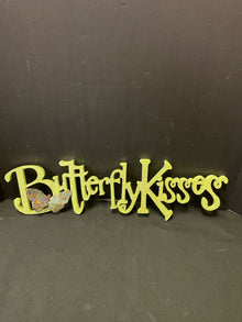  Cutout Word