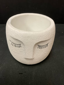 Planter/Pot