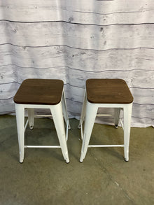  Bar Stool Set