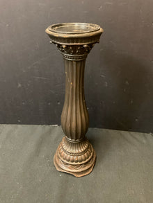  Candleholder