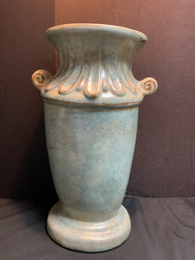  Urn