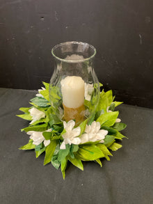  Candleholder
