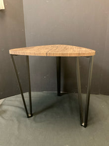  Accent Table