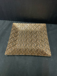  Decorative Plate