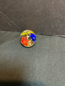  Paperweight