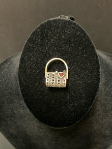  Pin