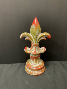  Fleur de lis
