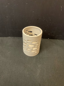  Candleholder