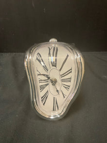  Tabletop Clock