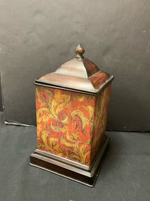  Canister