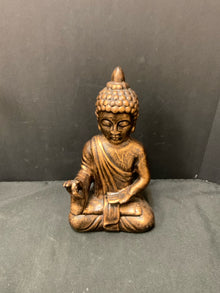  Statue/Figurine/Bust