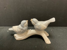  Statue/Figurine/Bust