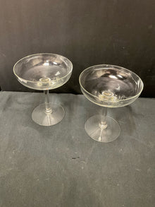  Stemware