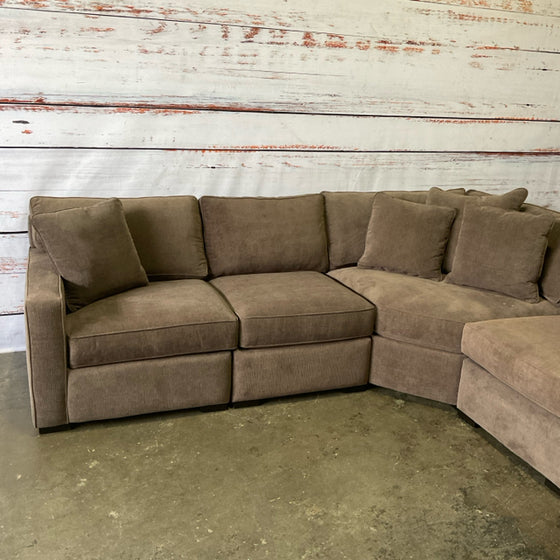 Jonathan Louis Sectional
