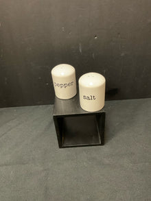  Salt & Pepper Set