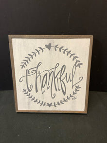  Box Sign